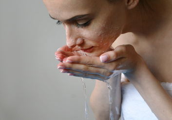 마일드 젤 투 스킨 세안 [KD-61]