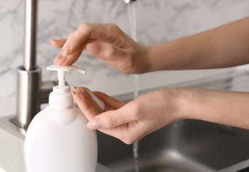 สบู่เหลวล้างมือราคาประหยัด [KD-103]